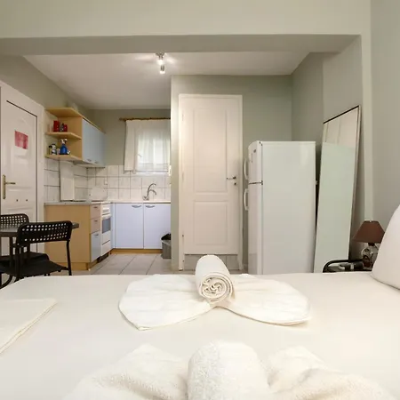 Mavretas 2 * Argassi