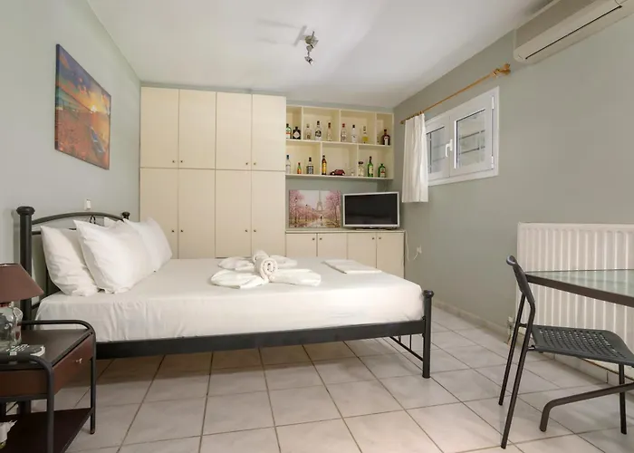 Apartment Mavretas 2 *